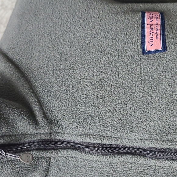 🦋 [ vineyards vines ] - Picture 2 of 5